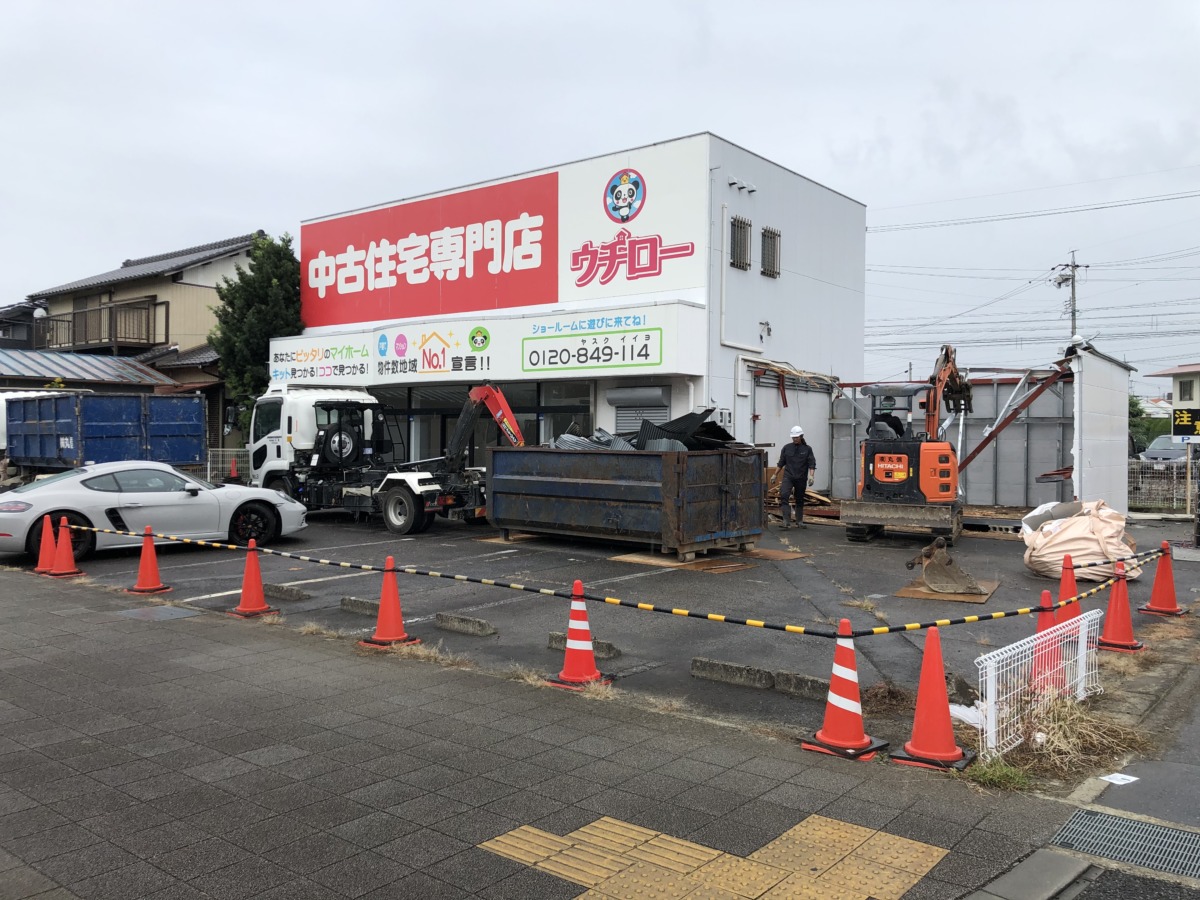 春日井店の解体工事_全景